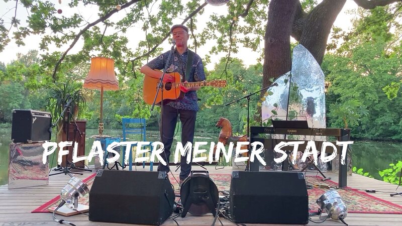 Ich möchte hier ein Lied teilen: „Pflaster meiner Stadt“. …