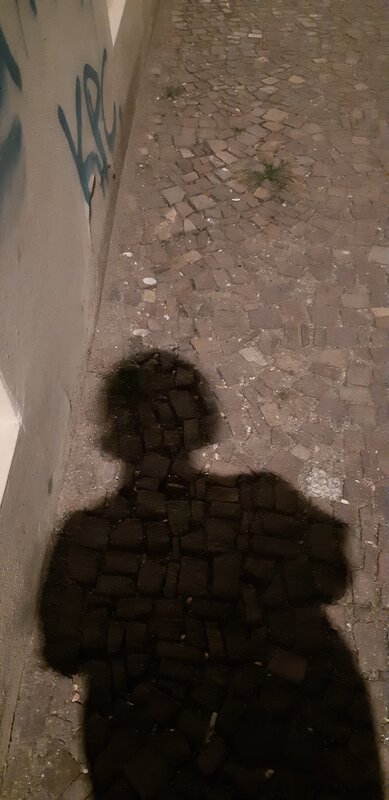 Heute ist eine warme Spätsommernacht, aber an dieser Stelle…