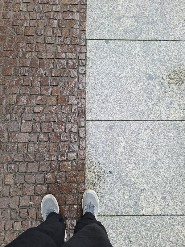 Regen. Das Leipziger Pflaster wird zu einer…